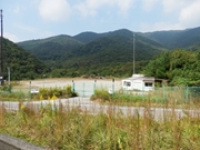 兵庫県加東市上鴨川の広大な平坦な山林中国自動車道滝野・社インター近くの便利な立地です